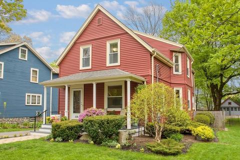 126 Oak St, Reading, MA 01867 photo 2