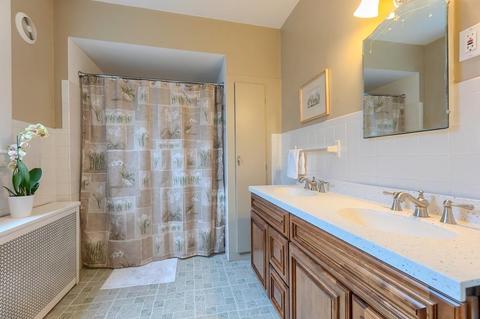 126 Oak St, Reading, MA 01867 photo 12