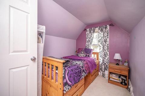 19 Lucerne Rd, Springfield, MA 01119 photo 15