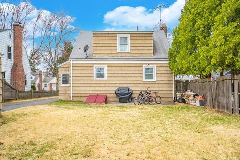 19 Lucerne Rd, Springfield, MA 01119 photo 24