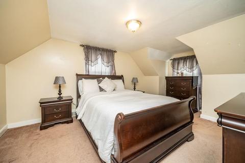 19 Lucerne Rd, Springfield, MA 01119 photo 18