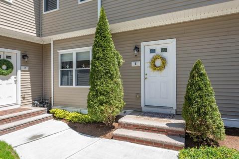 39 Gatsby Dr #E, Raynham, MA 02767 photo 3