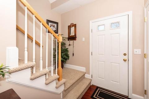 39 Gatsby Dr #E, Raynham, MA 02767 photo 4