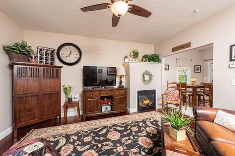 39 Gatsby Dr #E, Raynham, MA 02767 photo 5