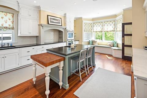 694 Main St, Hingham, MA 02043 photo 9