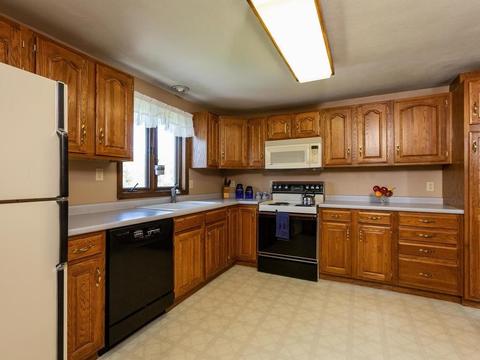 377 Wethersfield St, Rowley, MA 01969 photo 6