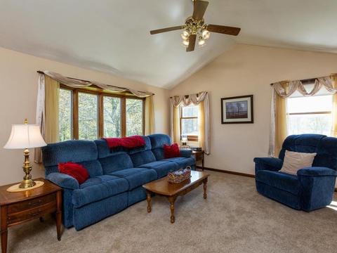377 Wethersfield St, Rowley, MA 01969 photo 3