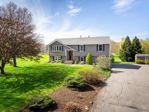 377 Wethersfield St, Rowley, MA 01969 photo 2