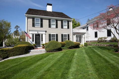 37 Lincoln St, Hingham, MA 02043 photo 2