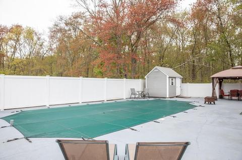 14 B St, Reading, MA 01867 photo 19
