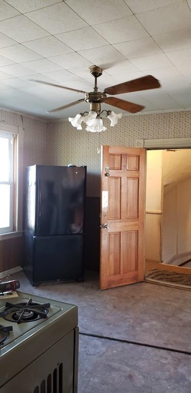 35 Whipple St, Worcester, MA 01607 photo 8