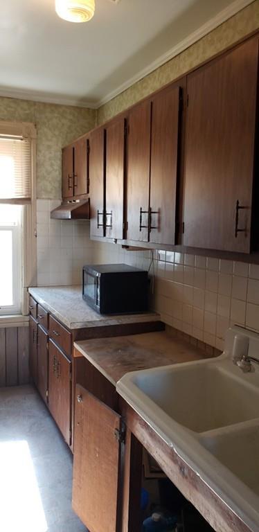35 Whipple St, Worcester, MA 01607 photo 4