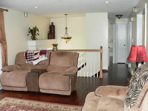 2 Edith Rd, Hudson, MA 01749 photo 3