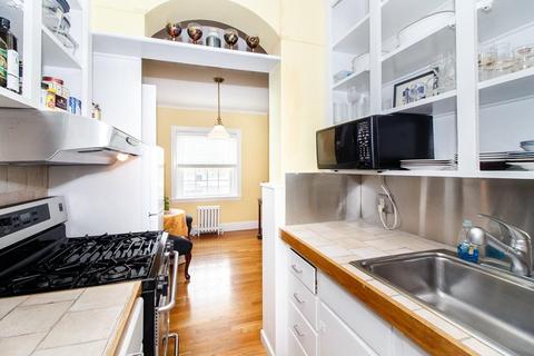 54 Lancaster Ter #2, Brookline, MA 02446 photo 9
