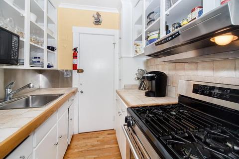 54 Lancaster Ter #2, Brookline, MA 02446 photo 8