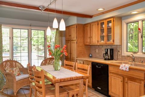 55 Summer St, Danvers, MA 01923 photo 2