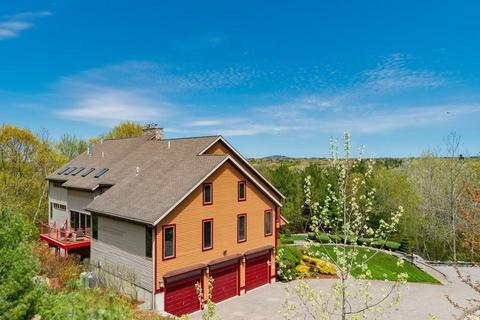 35 Skyline Cir, Canton, MA 02021 photo 29
