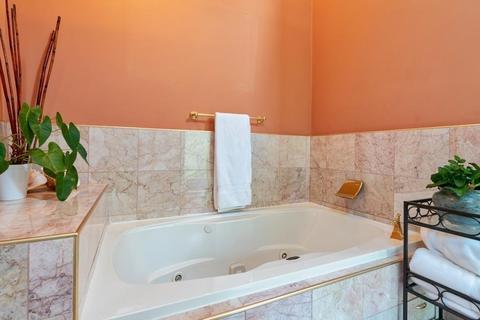 35 Skyline Cir, Canton, MA 02021 photo 18