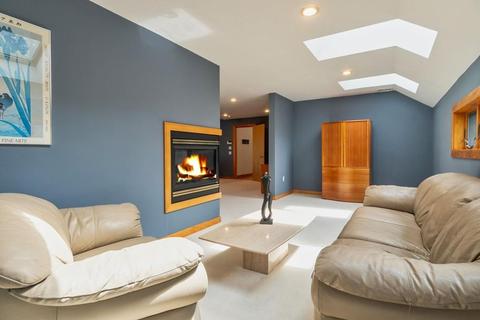 35 Skyline Cir, Canton, MA 02021 photo 16