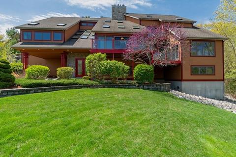 35 Skyline Cir, Canton, MA 02021 photo 2