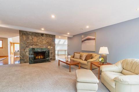 35 Skyline Cir, Canton, MA 02021 photo 13