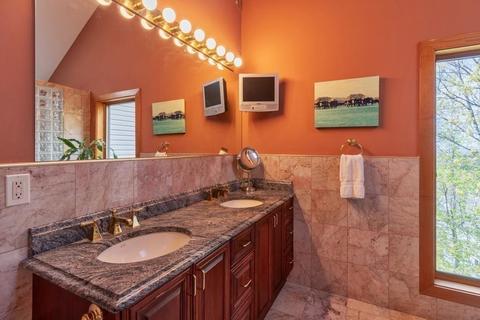 35 Skyline Cir, Canton, MA 02021 photo 17