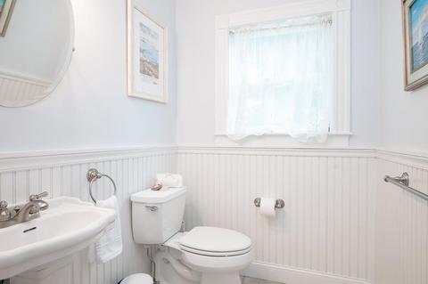 39 Evans Rd, Marblehead, MA 01945 photo 13