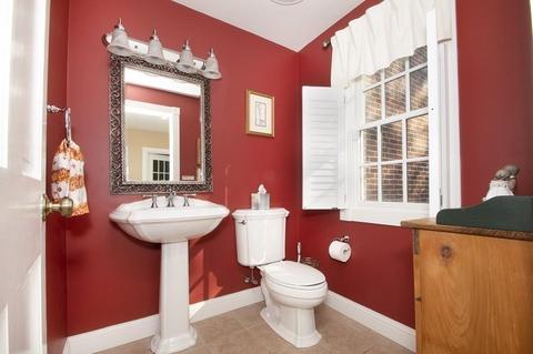 423 Dedham Ave, Needham, MA 02492 photo 18