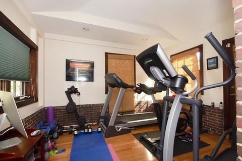 423 Dedham Ave, Needham, MA 02492 photo 17