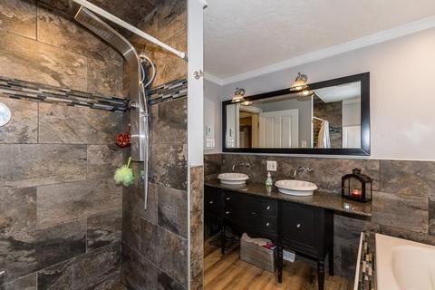 26 Hillside Ave, Webster, MA 01570 photo 7