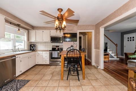 26 Hillside Ave, Webster, MA 01570 photo 3