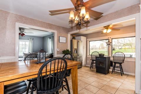 26 Hillside Ave, Webster, MA 01570 photo 4