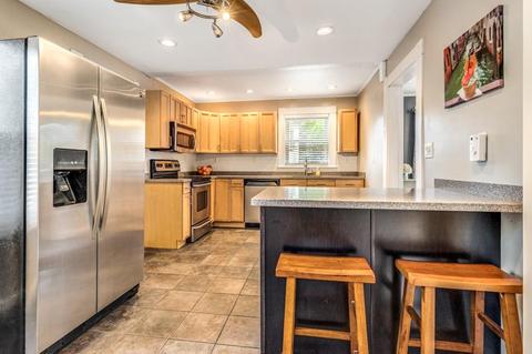 11 Hillside Ave, Beverly, MA 01915 photo 14