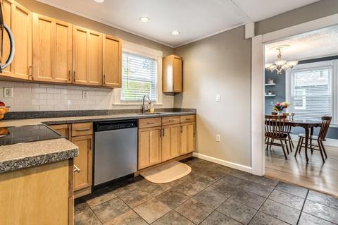 11 Hillside Ave, Beverly, MA 01915 photo 12
