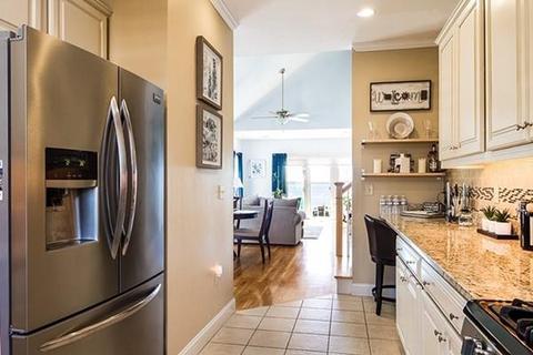 919 Bay #52, Fall River, MA 02724 photo 3