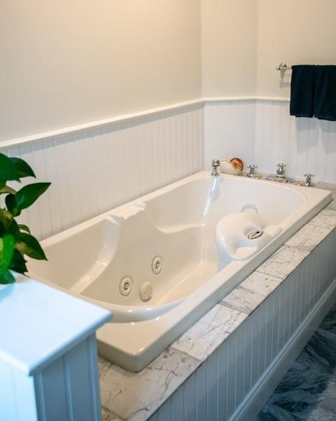 111 Sutton Rd, Needham, MA 02492 photo 19