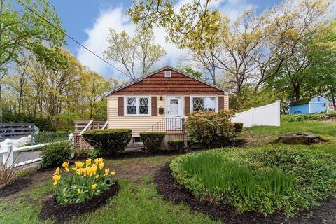 105 Tarbox St, Dedham, MA 02026 photo 2