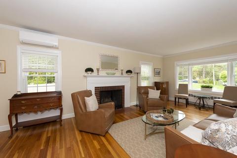 1 Greenbriar Rd, Canton, MA 02021 photo 4