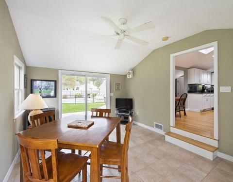 125 Willow St, Acton, MA 01720 photo 9