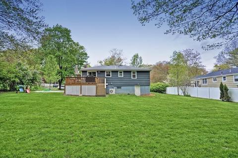 19 Eldon Dr, Franklin, MA 02038 photo 4