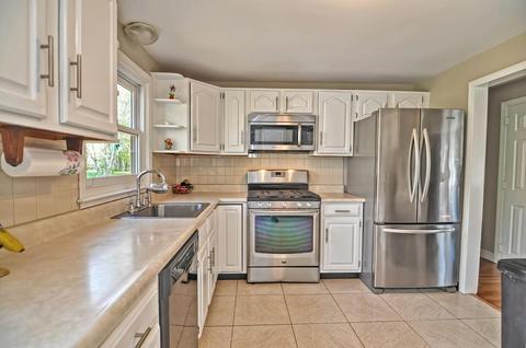 2 Borrows Rd, Foxboro, MA 02035 photo 7