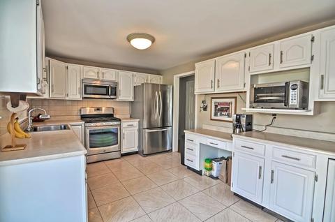 2 Borrows Rd, Foxboro, MA 02035 photo 10