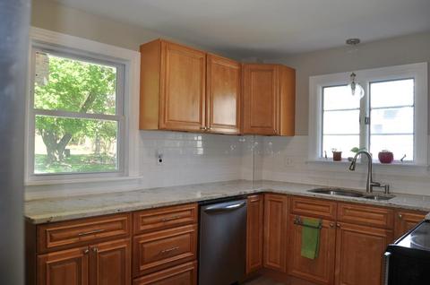 126 Maple St, Middleton, MA 01949 photo 4