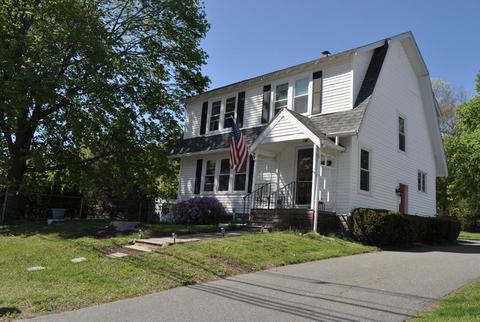 126 Maple St, Middleton, MA 01949 photo 2