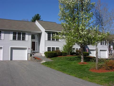 40 St Johns Ln #2, Hampstead, NH 03841 photo 2