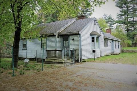 126 Cushing St, Hingham, MA 02043 photo 2