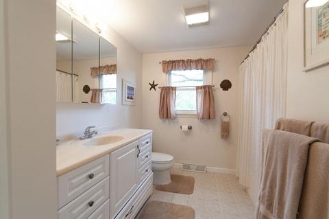5 Champlain Dr, Hudson, MA 01749 photo 14