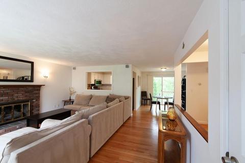 5 Champlain Dr, Hudson, MA 01749 photo 6