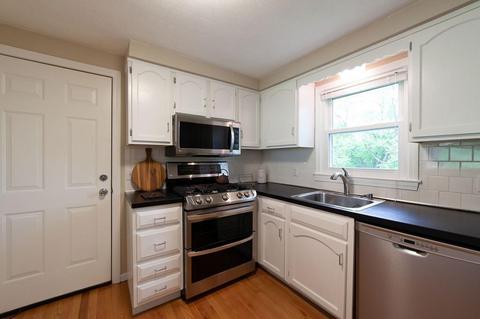 5 Champlain Dr, Hudson, MA 01749 photo 11