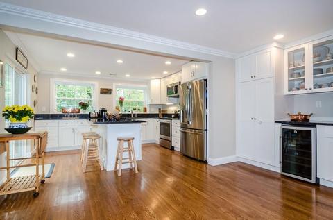 19 Pleasant St, Dover, MA 02030 photo 4